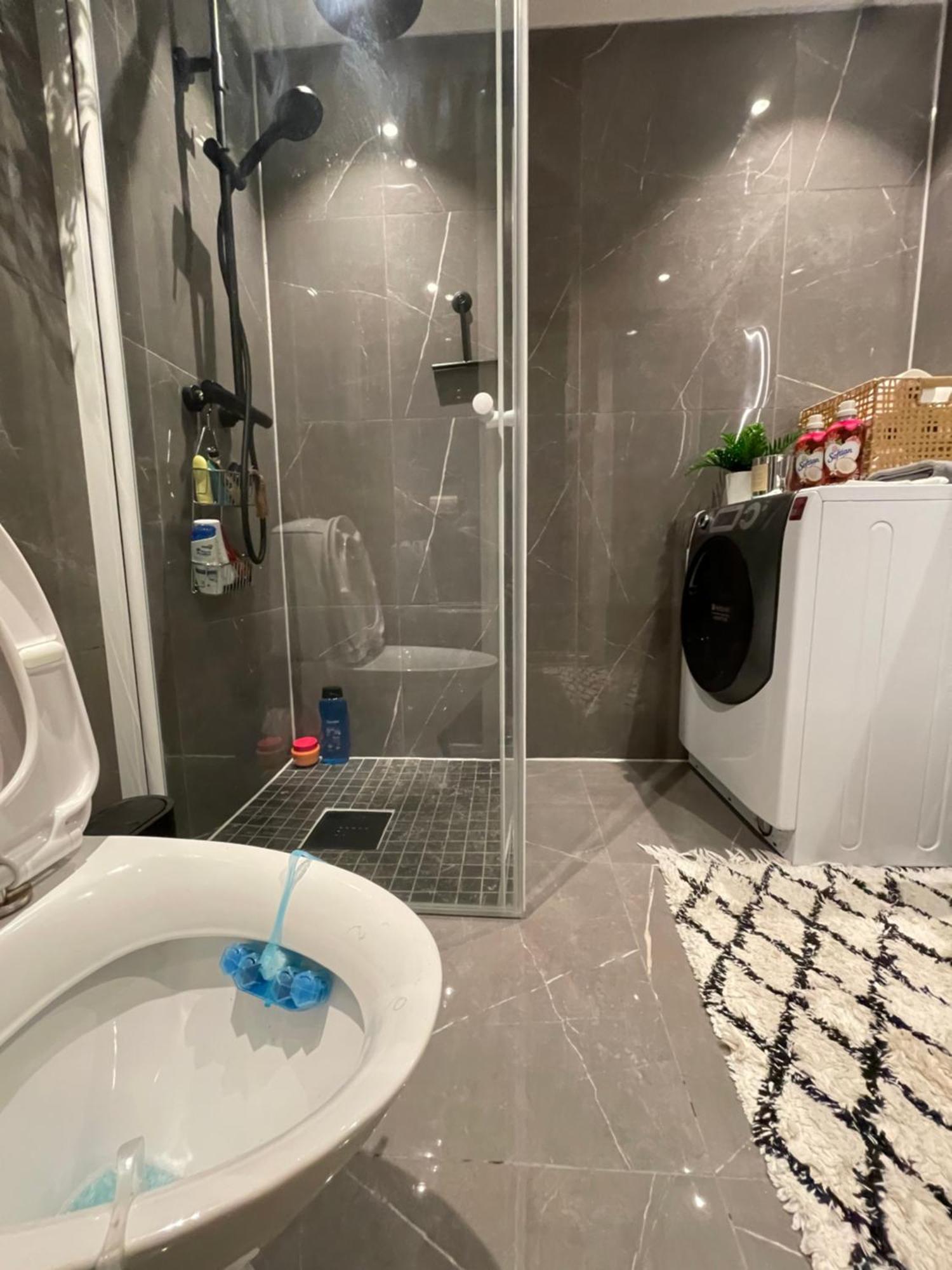 Happy Days Relaxing With Smart Solutions Shared With One Other Bedroom Oslo